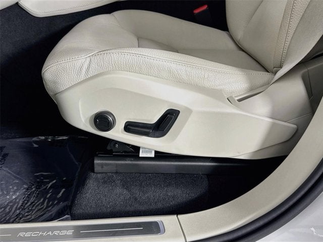 2024 Volvo XC90 Recharge Plug-In Hybrid Plus Bright Theme