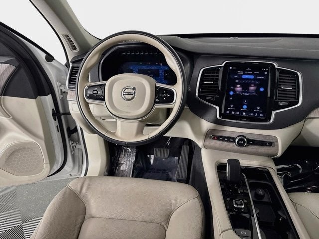 2024 Volvo XC90 Recharge Plug-In Hybrid Plus Bright Theme