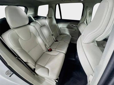 2024 Volvo XC90 Recharge Plug-In Hybrid Plus Bright Theme