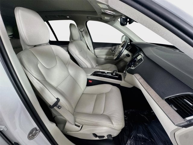 2024 Volvo XC90 Recharge Plug-In Hybrid Plus Bright Theme