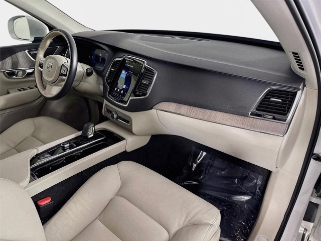 2024 Volvo XC90 Recharge Plug-In Hybrid Plus Bright Theme