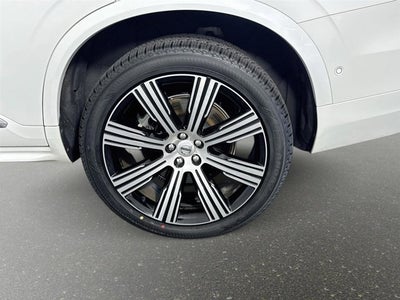 2024 Volvo XC90 Recharge Plug-In Hybrid Plus Bright Theme
