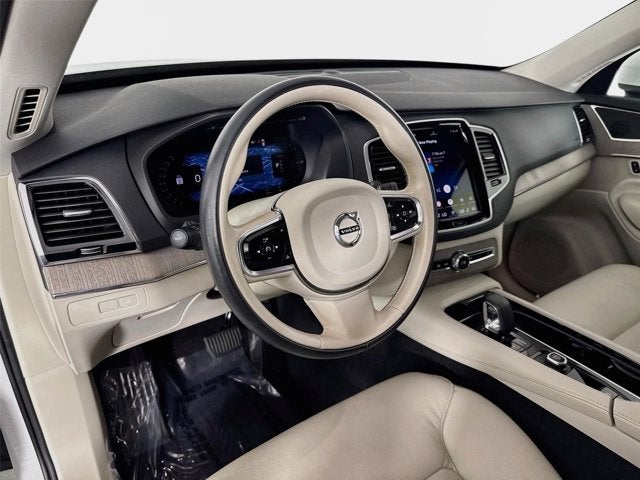 2024 Volvo XC90 Recharge Plug-In Hybrid Plus Bright Theme