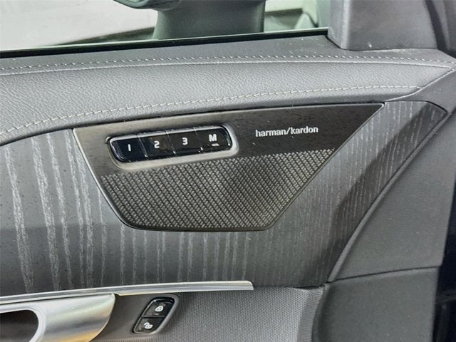 2024 Volvo XC90 Recharge Plug-In Hybrid Ultimate Bright Theme