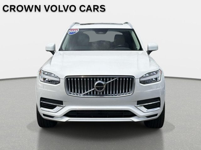 2025 Volvo XC90 Plug-In Hybrid Plus