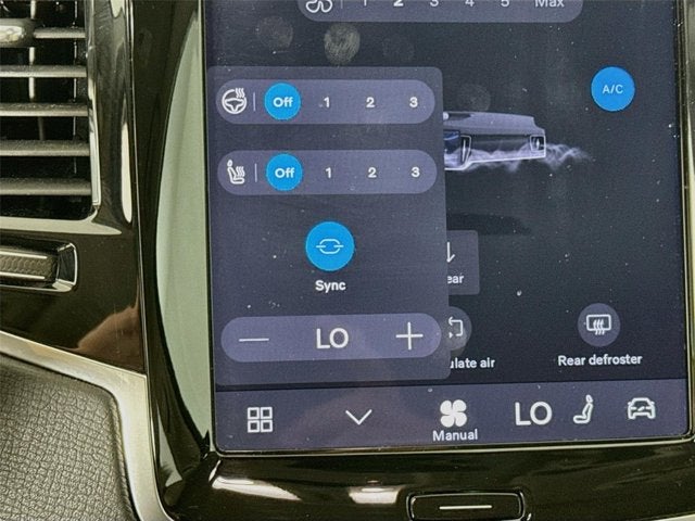 2025 Volvo XC90 Plug-In Hybrid Plus