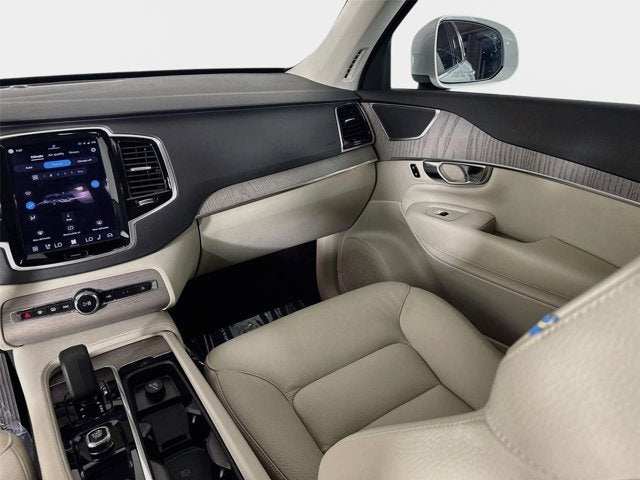2025 Volvo XC90 Plug-In Hybrid Plus