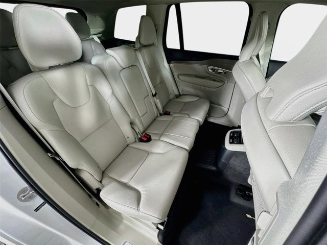2025 Volvo XC90 Plug-In Hybrid Plus