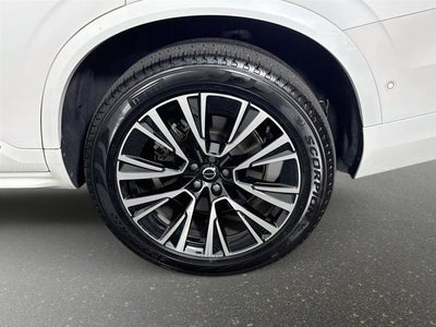 2025 Volvo XC90 Plug-In Hybrid Plus
