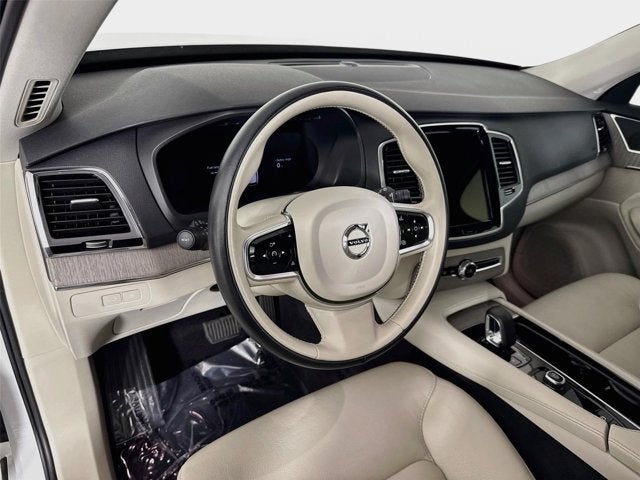 2025 Volvo XC90 Plug-In Hybrid Plus