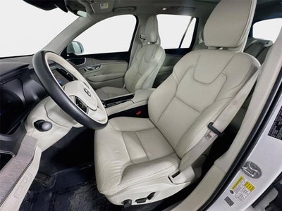 2025 Volvo XC90 Plug-In Hybrid Plus