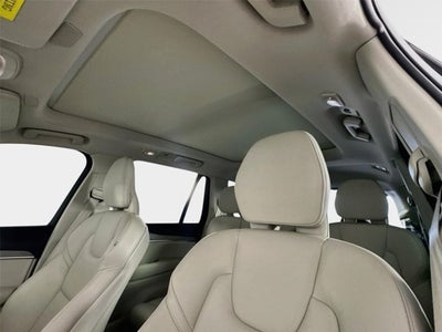 2025 Volvo XC90 Plug-In Hybrid Plus