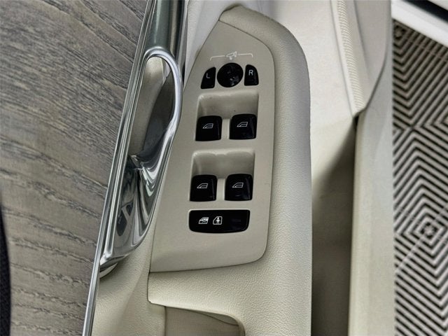 2025 Volvo XC90 Plug-In Hybrid Plus