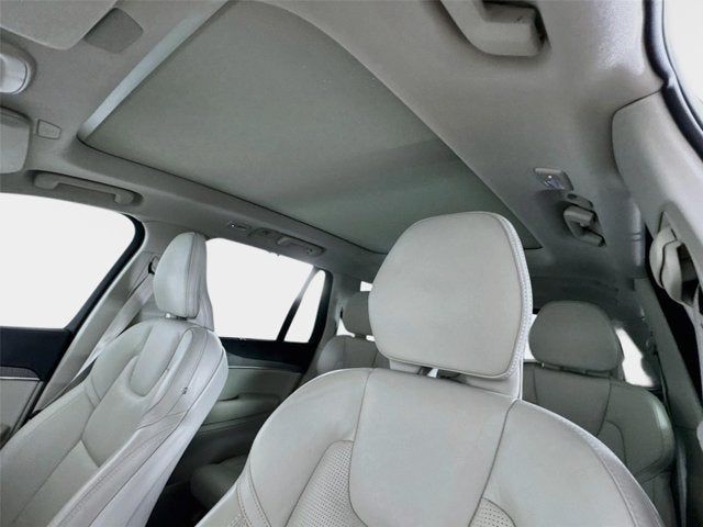 2025 Volvo XC90 Plug-In Hybrid Ultra