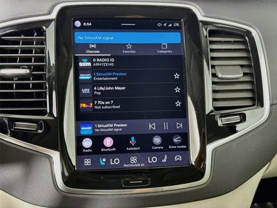 2025 Volvo XC90 Plug-In Hybrid Ultra