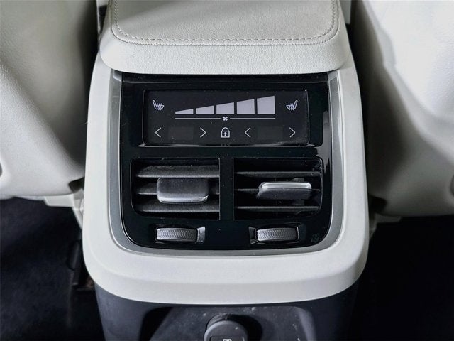 2025 Volvo XC90 Plug-In Hybrid Ultra