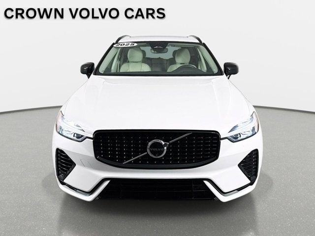 2025 Volvo XC60 Plug-In Hybrid Plus