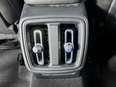 2023 Volvo XC40 Plus Dark Theme
