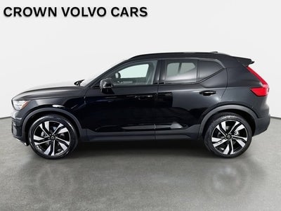 2023 Volvo XC40 Ultimate Dark Theme