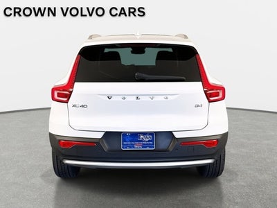 2023 Volvo XC40 Plus Bright Theme