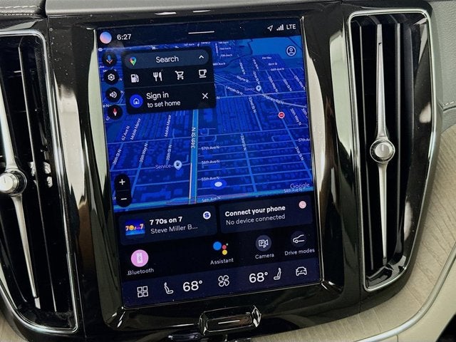 2023 Volvo XC60 Ultimate Bright Theme