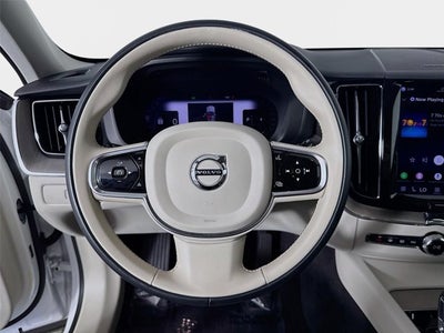 2023 Volvo XC60 Plus Dark Theme