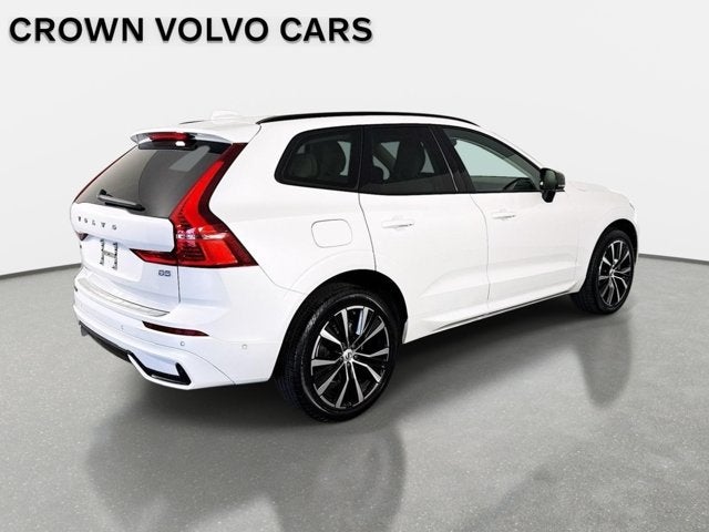2023 Volvo XC60 Plus Dark Theme