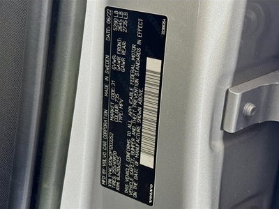 2023 Volvo XC60 Plus Dark Theme