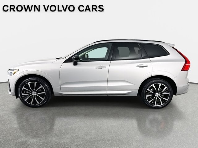 2023 Volvo XC60 Plus Dark Theme