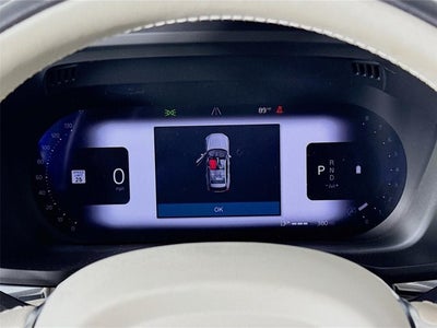 2023 Volvo XC60 Ultimate Bright Theme
