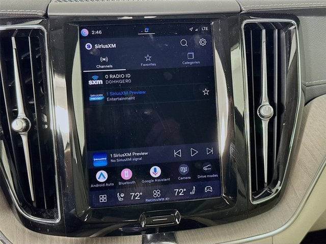 2023 Volvo XC60 Ultimate Bright Theme