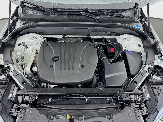 2023 Volvo XC60 Ultimate Bright Theme