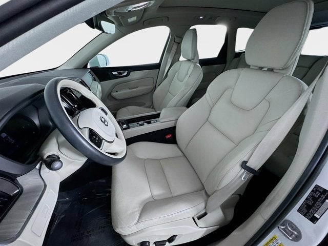 2023 Volvo XC60 Plus Bright Theme