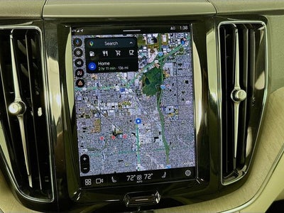 2023 Volvo XC60 Plus Bright Theme