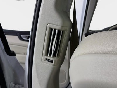 2023 Volvo XC60 Plus Bright Theme