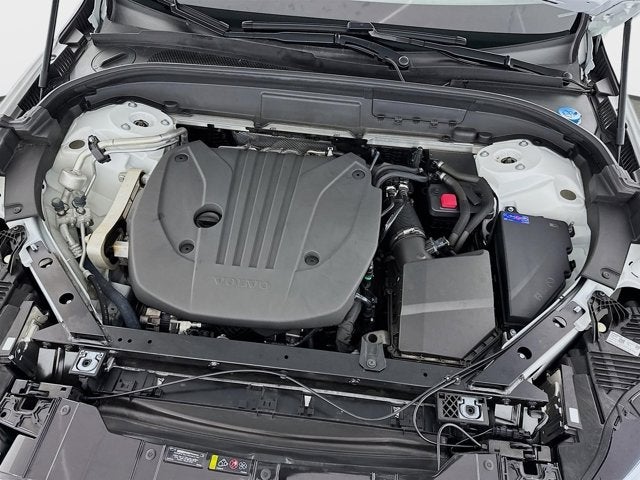 2023 Volvo XC60 Plus Bright Theme