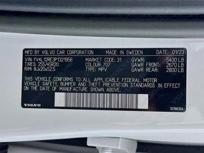 2023 Volvo XC60 Plus Bright Theme