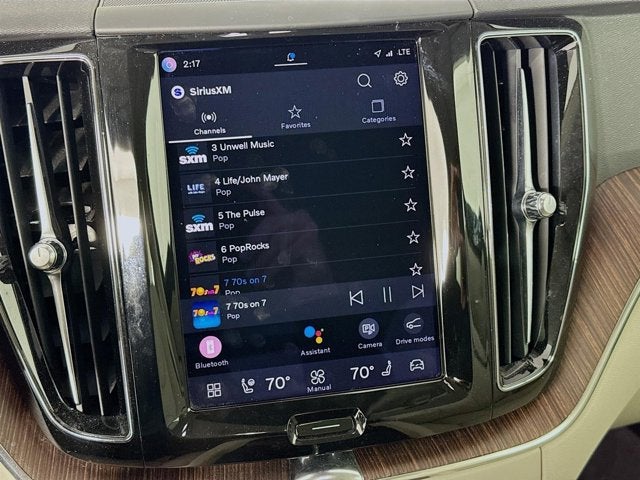 2022 Volvo XC60 Momentum