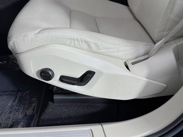 2022 Volvo XC60 Momentum