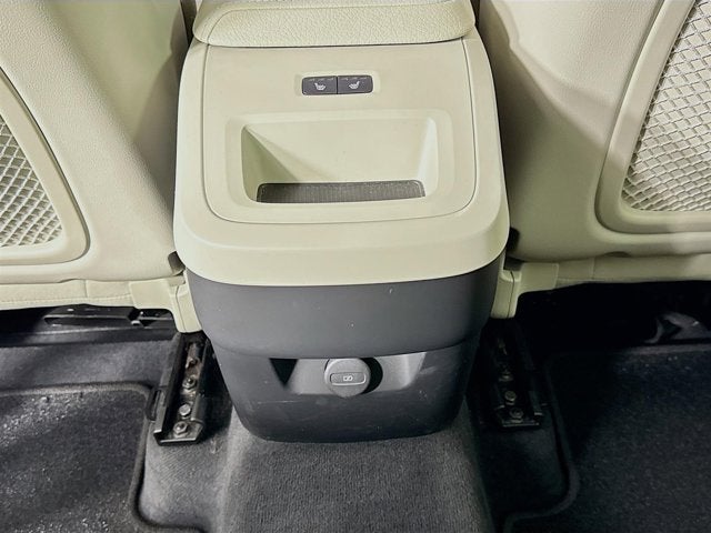 2022 Volvo XC60 Momentum