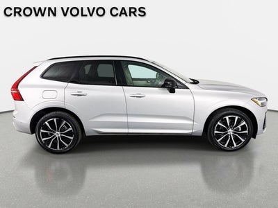 2023 Volvo XC60 Plus Dark Theme