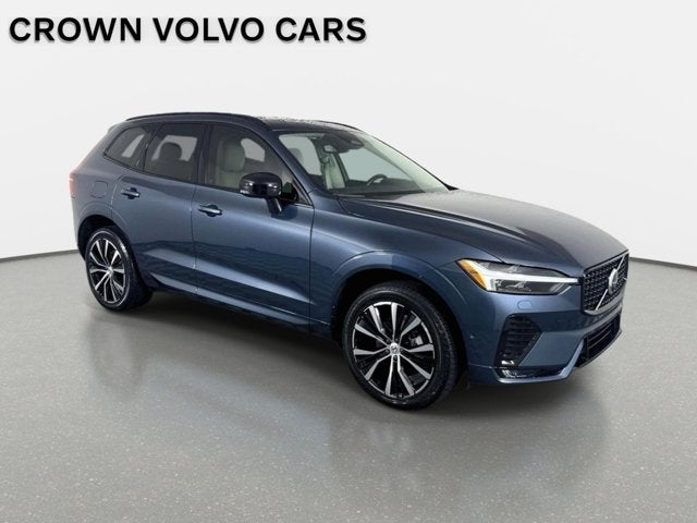 2024 Volvo XC60 Plus Dark Theme