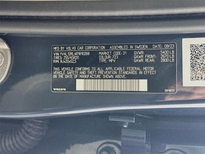 2024 Volvo XC60 Plus Dark Theme