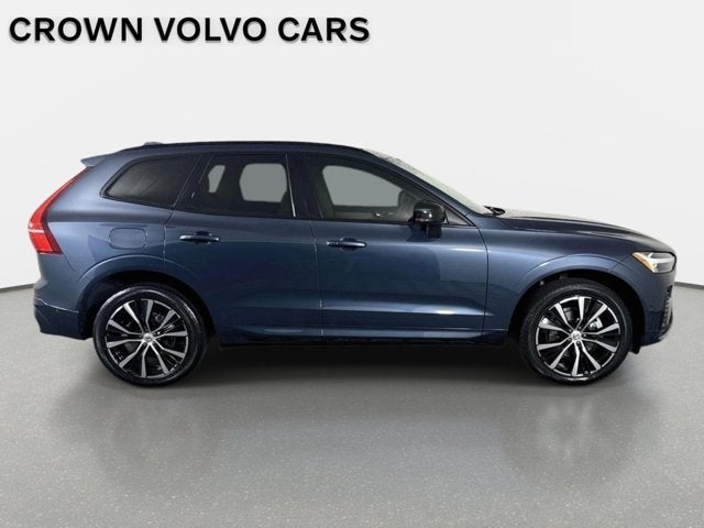 2024 Volvo XC60 Plus Dark Theme