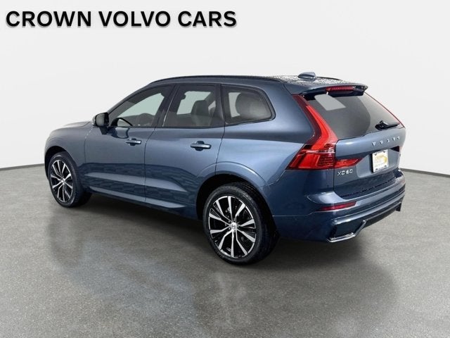 2024 Volvo XC60 Plus Dark Theme