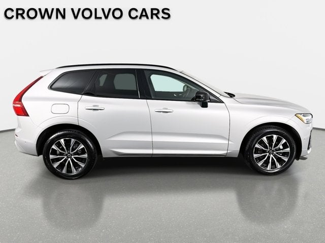 2024 Volvo XC60 Plus Dark Theme
