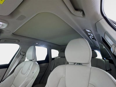2024 Volvo XC60 Ultimate Dark Theme