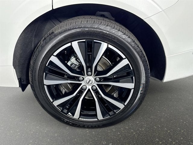 2024 Volvo XC60 Ultimate Dark Theme