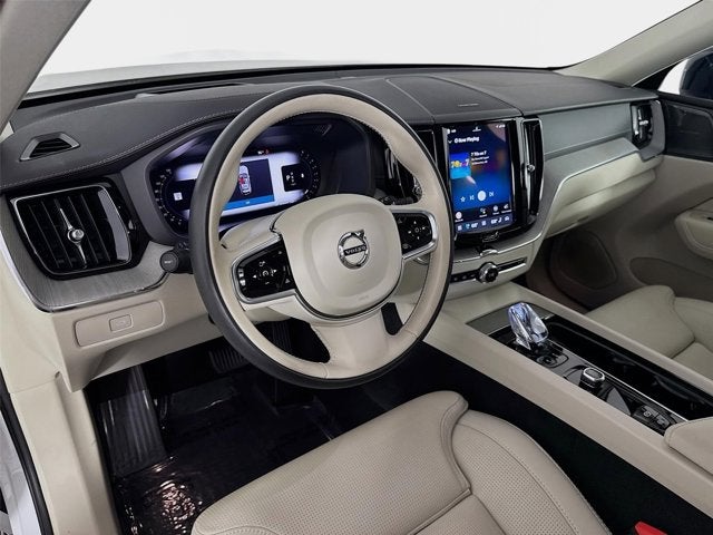2024 Volvo XC60 Ultimate Dark Theme