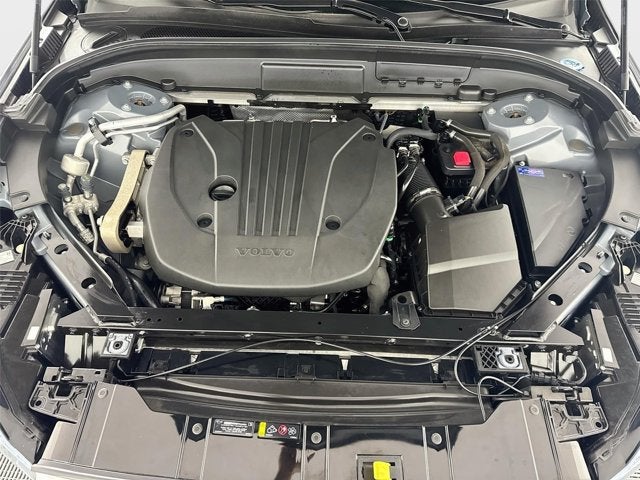2023 Volvo XC60 Plus Bright Theme